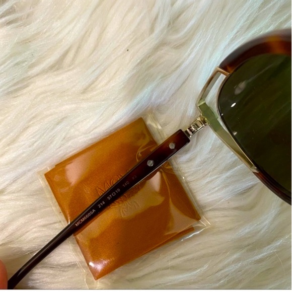 Brand New MCM Unisex 57mm Cat Eye Sunglasses with MCM Cloth and Care Booklet - Picture 7 of 11
